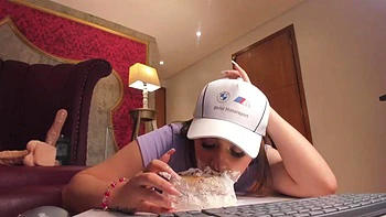Birthday cake: Blowjob, Amateur  Stripchat Porn