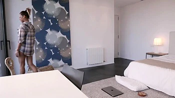 Laeti, 39, lives only for sex! - Jacquie et Michel TV