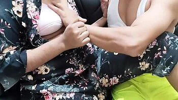 Bangladeshi Village Girlfriend Hardcore Sex - Viral Desi Bhabhi Fuck Video