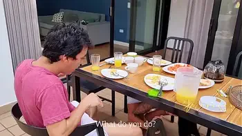 Mariana Martix is unfaithful to her best friend's boyfriend and they cheat on her with a threesome