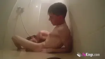 Jordi ENP cums all over a 's face after a shower fuck