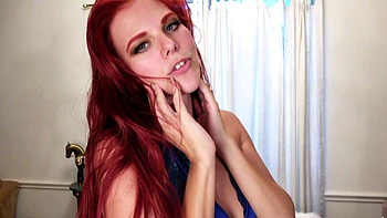 Redhead cougar solo model Devyn Lux enjoys a hot lunch break orgasm