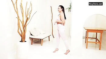 Girlfriend's stretch girls smut