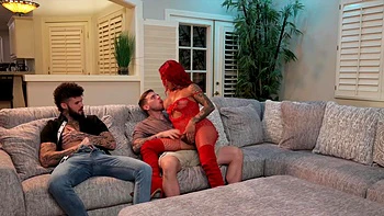 Hatler Gurius and Foxxy in a hot threesome with lingerie