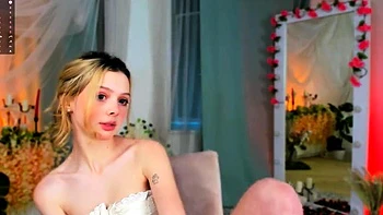 Amateur Blonde Teen Plays Solo with Toy Webcam Porn