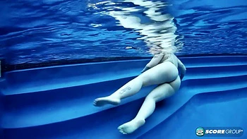 Big Tit Skinny Dip: Dors Feline - Dors Feline - Scoreland