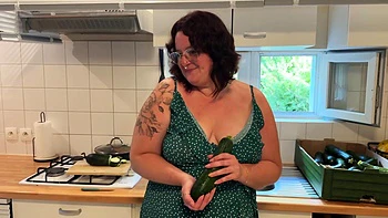 Explosive reunion with Laeticia, 23 years old! - Jacquie et Michel TV