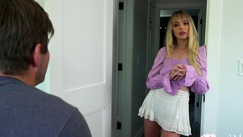 Nathan Bronson and Lilly Bell make up the perfect couple, both in bed and out.