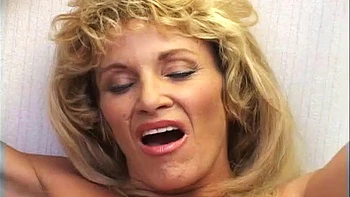 Michelle St James hot blonde milf seduce sexy brunette Brandi Lyons: Licking, Big Tits  Stripchat Porn