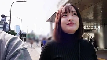 キュートなムチムチGカップ巨乳美女がラブラブキスして手コキフェラとパイズリ