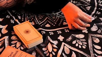 Amateur blonde fucking in stockings on video