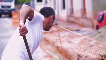 Emmanuelle's first time - Jacquie et Michel TV