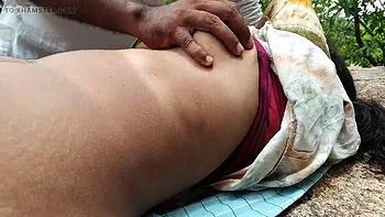 Step Sister Outdoor Fucking with Laxi Ammu and Apple Baby - Hot Indian College Sex