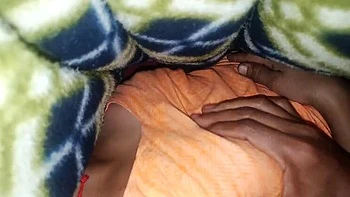 Indian stepsister Soni secretly fucked doggy style at night - creampie finish in homemade Hindi video