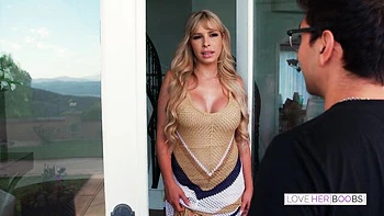 Voluptuous Carmen Caliente and Max Fills - fetish scene - Love Her Boobs