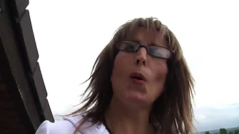 Amateur MILF Brunette Shows Pussy For Dinner Invitation - Homemade German Mature