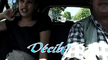 Brunete Charley Chase fodida hardcore na posição cachorro ao ar livre