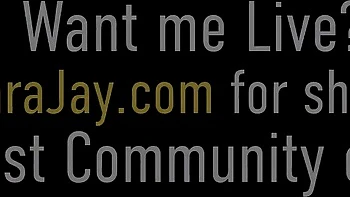 Sara Jay and Ryan Smiles's pussy licking clip by Sara Jay