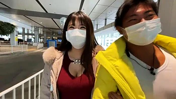 Amatrice japonaise baisée en levrette et cowgirl