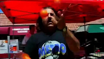 Betty Page Double fickt und bläst im Missionar & Cowgirl