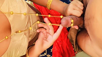 Belle sœur du village desi baisée serrée