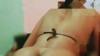 Madrasta de bunda grande fode o pau duro do meio-irmão