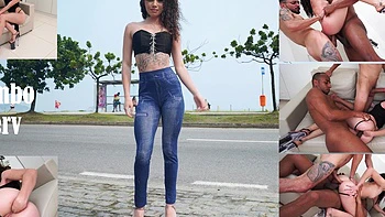 Bella brasileña de 20 años en doble DP gangbang