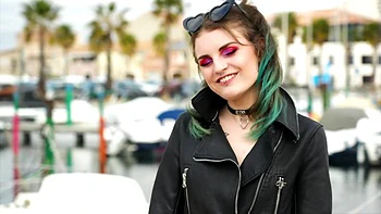 Lolita, milf amateur française brûlante en lingerie sexy