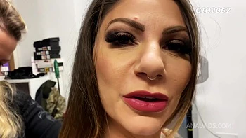 Анальный gangbang с Ди Уильямс и подругами