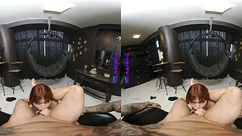 PURITYVR : Ariane Kimiko suce en POV brûlant