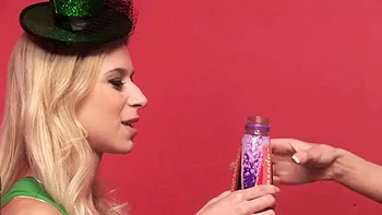 Групповой секс с большими сиськами, минетом и наездницей