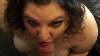 BBW Ehefrau lutscht großen Schwanz im Hardcore POV
