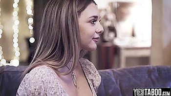 Lauren Phillips e Gabbie Carter fodem a esposa com Tommy Pistol