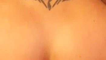 Rubia vaquera anal, perrito y chupada