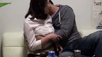 Fremdgehende Frau wird hart gefickt