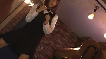 Japanisches Babe fickt Doggy und Missionarsstellung