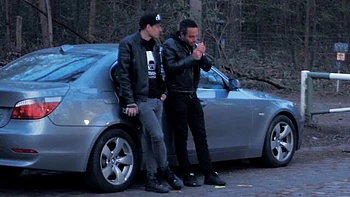 Allemande de Berlin lèche et baise chatte