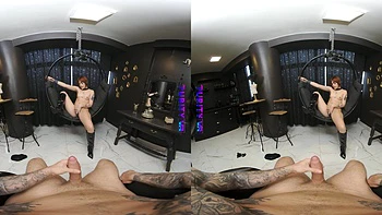 Ariane Kimiko se despierta caliente con una mamada en tanga