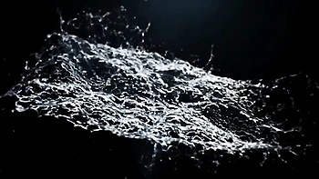 Kanadische Lesben trinken Pisse, ficken und pissen rein