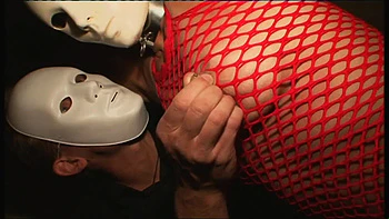 Domina allemande sadique en bas résille et bondage