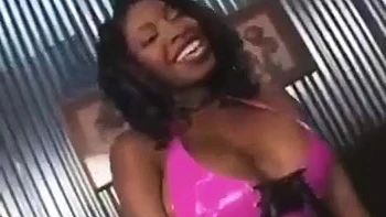 Grosse BBW se fait baiser sauvagement