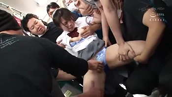 Cuckold safado leva boquete na traição