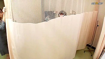 MILF japonaise prête à se faire baiser