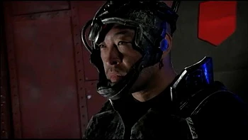 Asiatische Superheldin gefesselt und hart gefickt