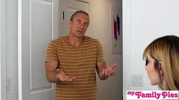 Отважная Деми Хокс: Твой член кажется больше в моем рту?