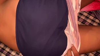 Fille du village seule chez elle baisée POV