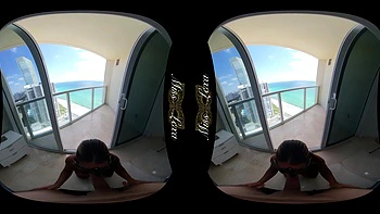 Ma coloc’ se fait baiser avec ses gros seins