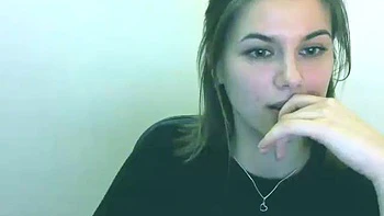 Süßes Amateur-Töchterchen live gefickt