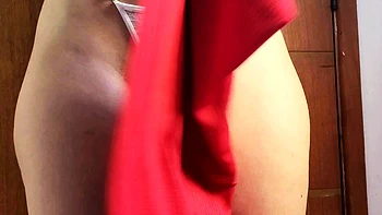 Experimentando micro tangas minúsculas