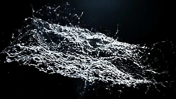 Garotas lésbicas lambem buceta e brincam com xixi